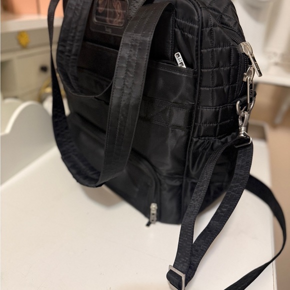 Lug Overnight Travel Gym Tote Puddle Jumper in Quilted Black - with Long Strap - Picture 15 of 16